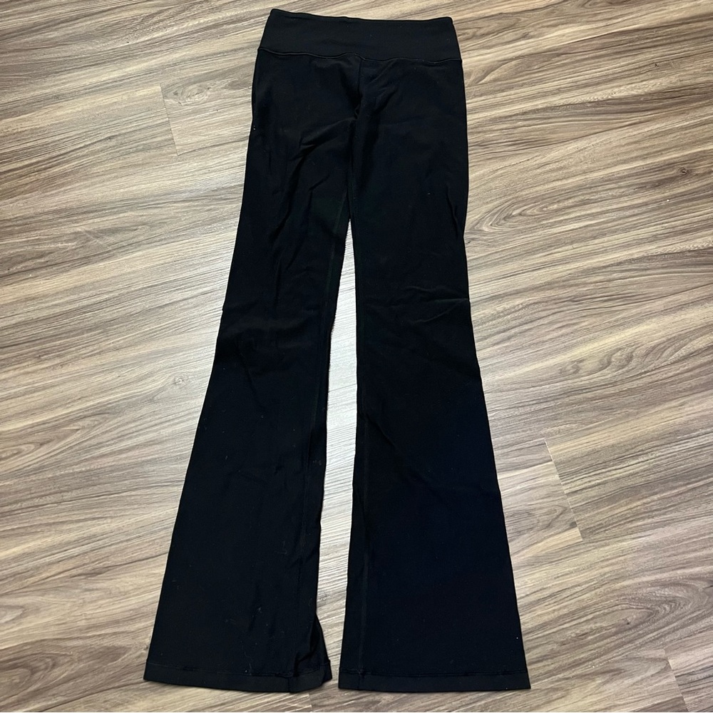 Lululemon sz 2 black flare leggings wide leg reversible